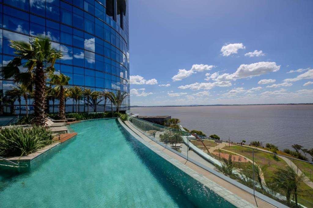 Doubletree By Hilton Hotel *