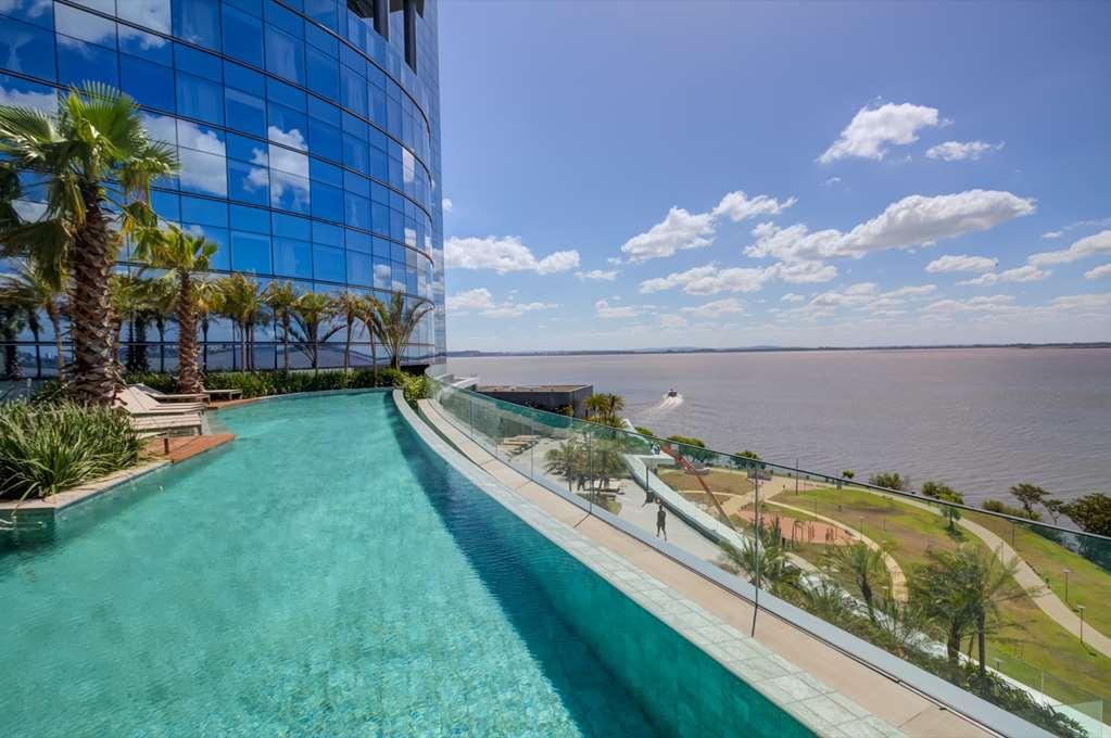 Doubletree By Hilton Hotel