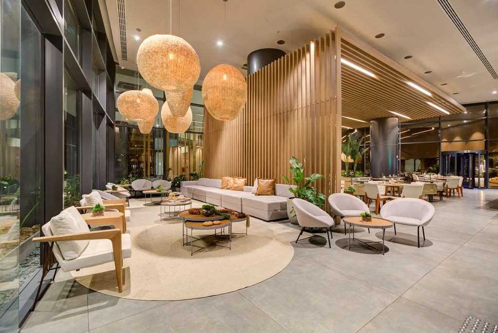 Doubletree By Hilton Hotel *